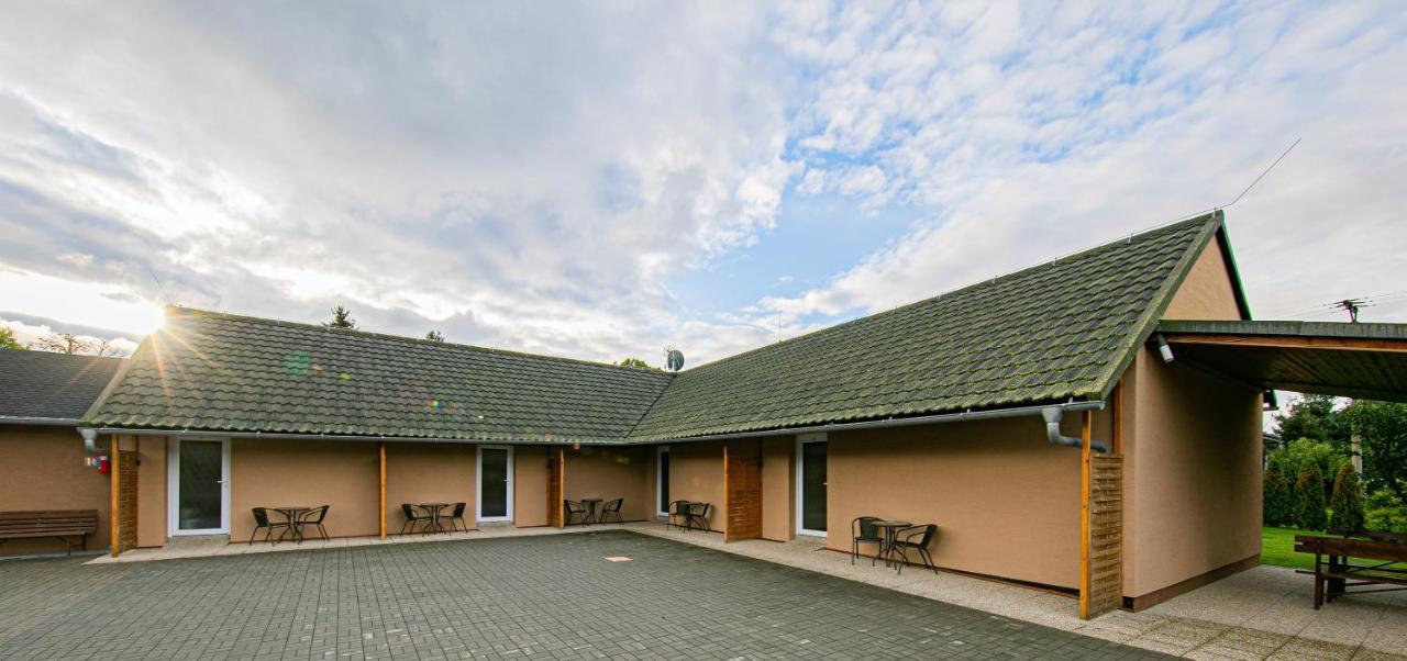 Apartmany Dolosin Velké Losiny Esterno foto